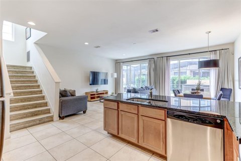 Adosado en venta en Kissimmee, Florida, 3 dormitorios, 178.65 m2 № 1904254 - foto 10