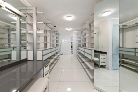 Copropriété à louer à Miami, Floride: 5 chambres, 401.99 m2 № 1878827 - photo 20