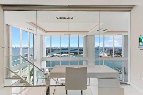 Copropriété à louer à Miami, Floride: 5 chambres, 401.99 m2 № 1878827 - photo 15