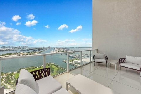 Copropriété à louer à Miami, Floride: 5 chambres, 401.99 m2 № 1878827 - photo 27