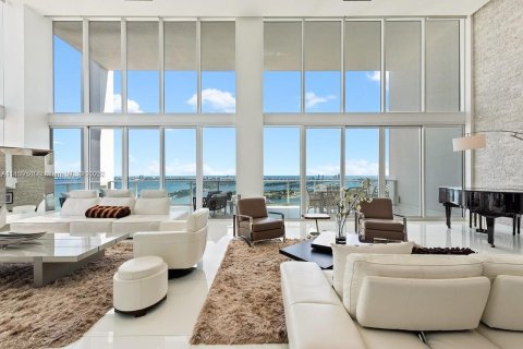 Copropriété à louer à Miami, Floride: 5 chambres, 401.99 m2 № 1878827 - photo 6