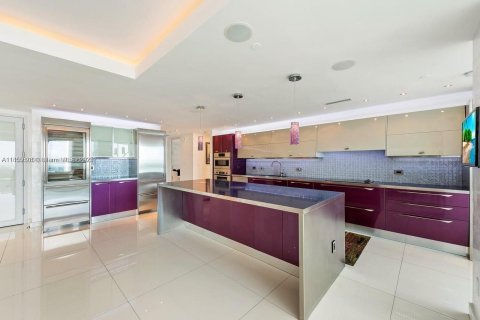 Copropriété à louer à Miami, Floride: 5 chambres, 401.99 m2 № 1878827 - photo 5