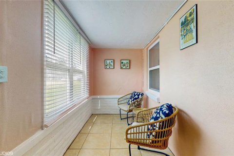 House in Saint Petersburg, Florida 2 bedrooms, 112.78 sq.m. № 1824252 - photo 4