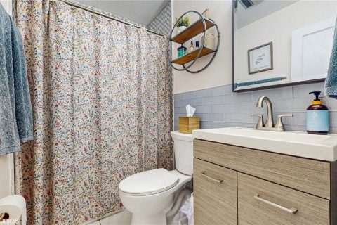 House in Saint Petersburg, Florida 2 bedrooms, 112.78 sq.m. № 1824252 - photo 17