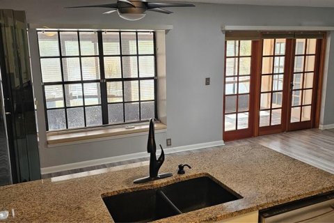 Touwnhouse à vendre à Tampa, Floride: 2 chambres, 102.1 m2 № 2144911 - photo 14