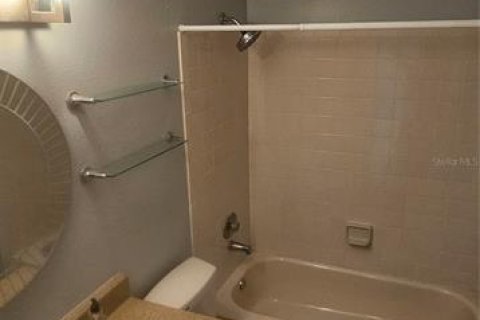 Touwnhouse à vendre à Tampa, Floride: 2 chambres, 102.1 m2 № 2144911 - photo 25