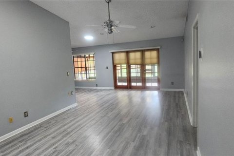 Touwnhouse à vendre à Tampa, Floride: 2 chambres, 102.1 m2 № 2144911 - photo 7