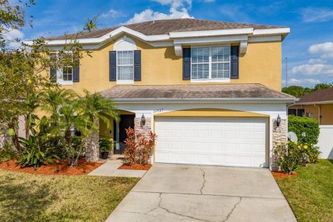 House in Orlando, Florida 5 bedrooms, 254.27 sq.m. № 1576468 - photo 2