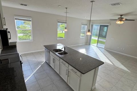Adosado en venta en Kissimmee, Florida, 3 dormitorios, 164.53 m2 № 2100980 - foto 24
