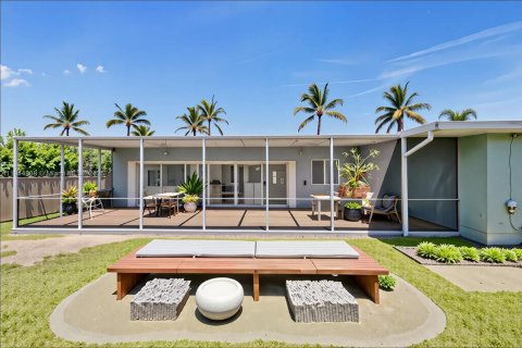 House in North Miami Beach, Florida 3 bedrooms, 179.3 sq.m. № 1977357 - photo 27