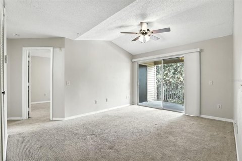 Condominio en venta en Oviedo, Florida, 2 dormitorios, 90.58 m2 № 1910258 - foto 13
