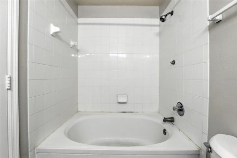 Condominio en venta en Oviedo, Florida, 2 dormitorios, 90.58 m2 № 1910258 - foto 19