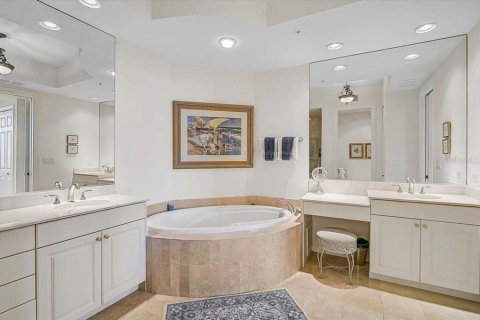 Copropriété à vendre à Osprey, Floride: 3 chambres, 204.66 m2 № 2313340 - photo 23