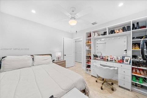 House in West Park, Florida 3 bedrooms, 125.88 sq.m. № 2068551 - photo 9