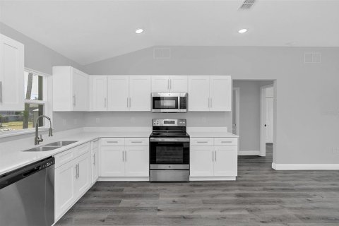 House in Ocala, Florida 3 bedrooms, 93.92 sq.m. № 1817752 - photo 9
