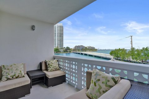 Купить кондоминиум в Майами-Бич, Флорида 3 комнаты, 67.17м2, № 2146885 - фото 2