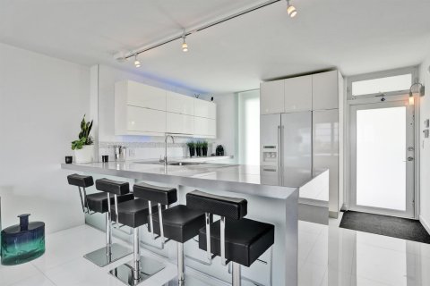 Купить кондоминиум в Майами-Бич, Флорида 3 комнаты, 67.17м2, № 2146885 - фото 7