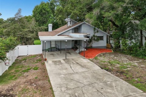 House in Clearwater, Florida 3 bedrooms, 196.49 sq.m. № 2157625 - photo 2