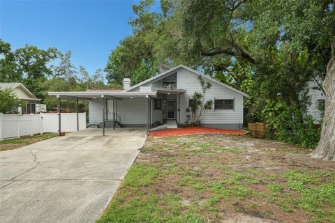 House in Clearwater, Florida 3 bedrooms, 196.49 sq.m. № 2157625 - photo 3