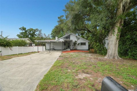 House in Clearwater, Florida 3 bedrooms, 196.49 sq.m. № 2157625 - photo 5