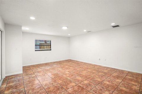 House in Clearwater, Florida 3 bedrooms, 196.49 sq.m. № 2157625 - photo 30