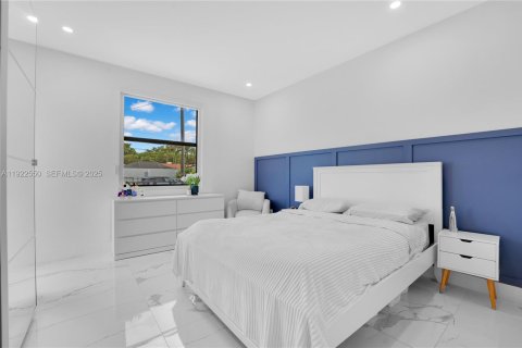 Villa ou maison à vendre à Miami, Floride: 4 chambres, 240.99 m2 № 1976686 - photo 19