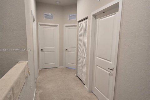 Купить таунхаус в Хомстед, Флорида 4 спальни, 183.95м2, № 1684024 - фото 24
