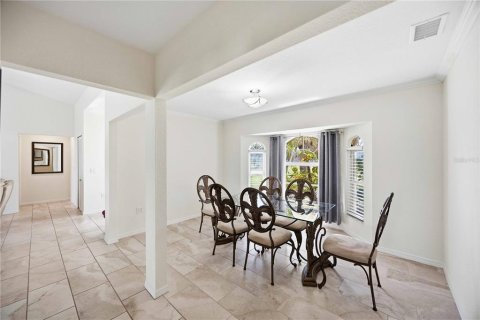Villa ou maison à vendre à Port Charlotte, Floride: 3 chambres, 170.85 m2 № 2329636 - photo 19