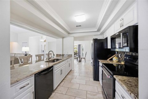 Villa ou maison à vendre à Port Charlotte, Floride: 3 chambres, 170.85 m2 № 2329636 - photo 6