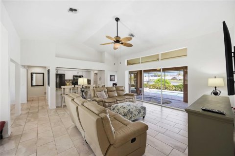 Villa ou maison à vendre à Port Charlotte, Floride: 3 chambres, 170.85 m2 № 2329636 - photo 9