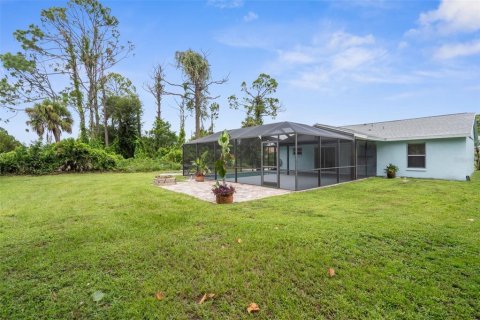 House in North Port, Florida 3 bedrooms, 131.18 sq.m. № 1876645 - photo 15