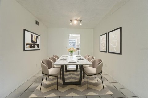 Copropriété à vendre à Tampa, Floride: 2 chambres, 105.72 m2 № 2211342 - photo 3