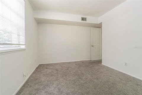 Copropriété à vendre à Tampa, Floride: 2 chambres, 105.72 m2 № 2211342 - photo 15