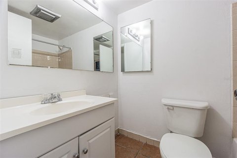 Copropriété à vendre à Tampa, Floride: 2 chambres, 105.72 m2 № 2211342 - photo 22