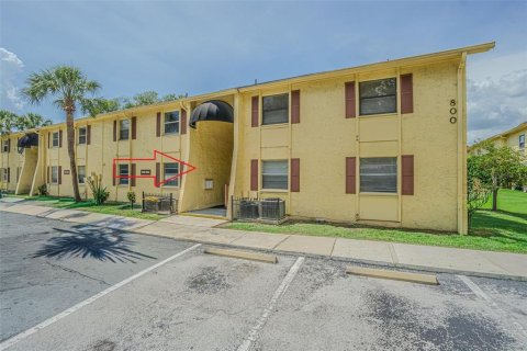 Condominio en Tampa, Florida, 2 dormitorios № 2211342