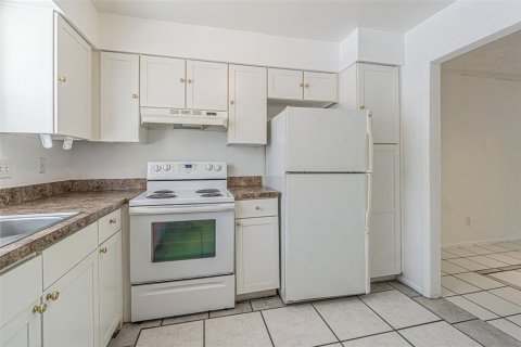 Copropriété à vendre à Tampa, Floride: 2 chambres, 105.72 m2 № 2211342 - photo 5