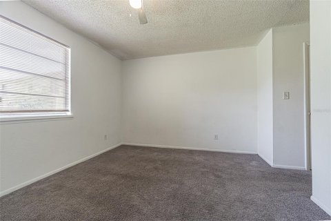 Copropriété à vendre à Tampa, Floride: 2 chambres, 105.72 m2 № 2211342 - photo 16