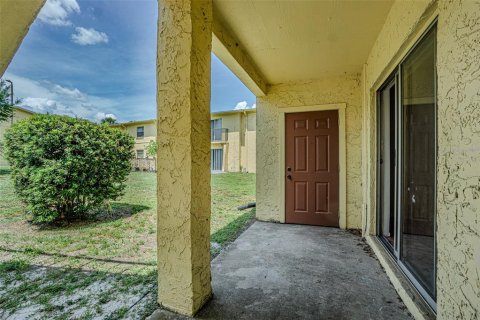 Copropriété à vendre à Tampa, Floride: 2 chambres, 105.72 m2 № 2211342 - photo 24
