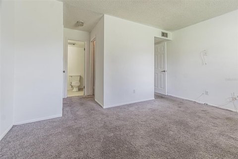 Copropriété à vendre à Tampa, Floride: 2 chambres, 105.72 m2 № 2211342 - photo 14