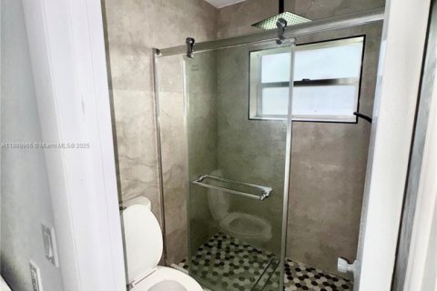 Снять в аренду кондоминиум в Дания-Бич, Флорида 2 спальни, 98.48м2, № 1943685 - фото 17