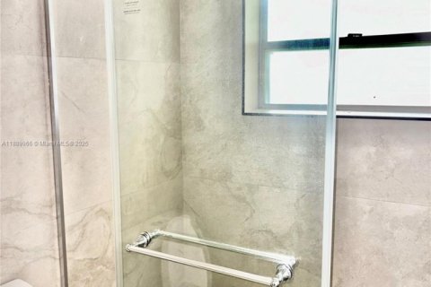 Снять в аренду кондоминиум в Дания-Бич, Флорида 2 спальни, 98.48м2, № 1943685 - фото 16