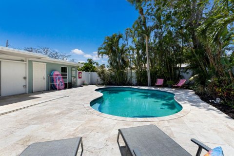 House in Holmes Beach, Florida 3 bedrooms, 136.57 sq.m. № 1718295 - photo 26