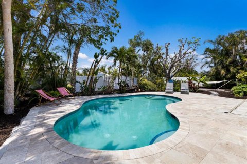House in Holmes Beach, Florida 3 bedrooms, 136.57 sq.m. № 1718295 - photo 24