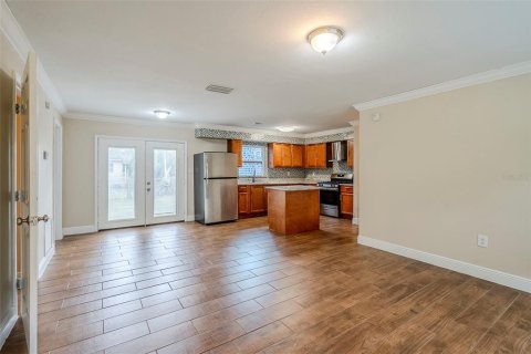 House in Leesburg, Florida 4 bedrooms, 120.4 sq.m. № 1762063 - photo 4