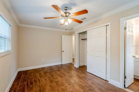 House in Leesburg, Florida 4 bedrooms, 120.4 sq.m. № 1762063 - photo 15