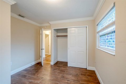 House in Leesburg, Florida 4 bedrooms, 120.4 sq.m. № 1762063 - photo 18