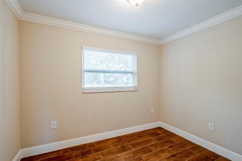 House in Leesburg, Florida 4 bedrooms, 120.4 sq.m. № 1762063 - photo 12