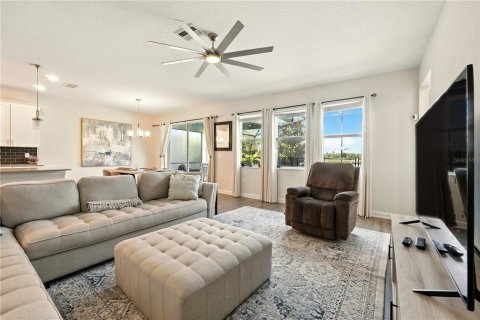 Casa en venta en Orlando, Florida, 5 dormitorios, 312.06 m2 № 1903609 - foto 17