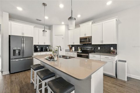 Casa en venta en Orlando, Florida, 5 dormitorios, 312.06 m2 № 1903609 - foto 22
