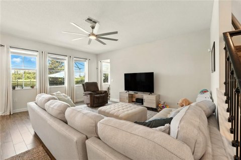 Casa en venta en Orlando, Florida, 5 dormitorios, 312.06 m2 № 1903609 - foto 13